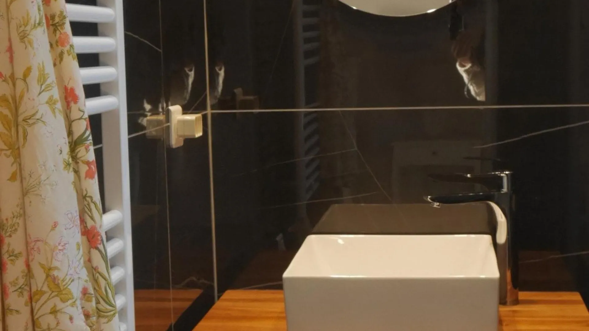 Longere Renovee Proche Palais Avec Jardin, 5 Chambres, 3 Salles De Bain, Wifi, Ideale Famille - Fr-1-418-179 Prázdninový dům